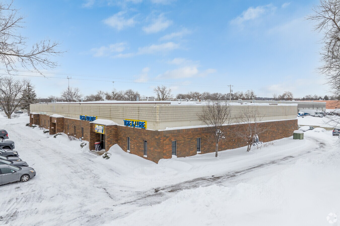 Cliff Industrial — 1051 Cliff Rd E, Burnsville, MN 55337